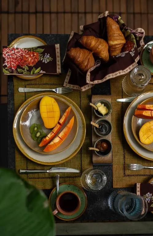 Eating in Gokulam: Food Guide & Best Cafes for Yoga Students in Mysore